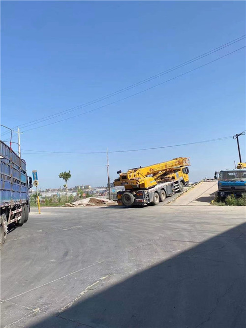 清河门区25吨吊车的租赁价格大概是多少？